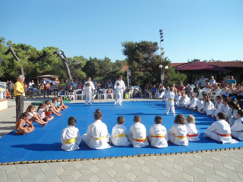 Le Esperidi Camping Ecoresort Marina Di Bibbona Exteriér fotografie