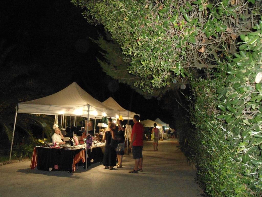 Le Esperidi Camping Ecoresort Marina Di Bibbona Exteriér fotografie