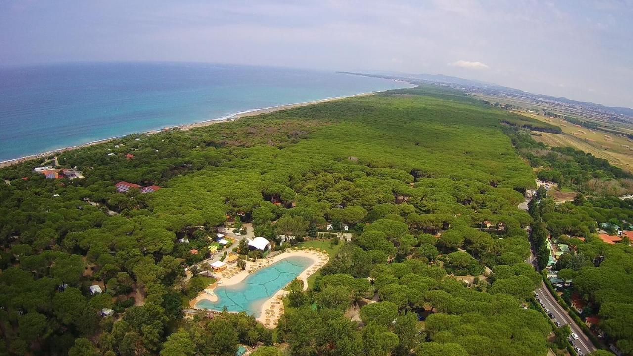 Le Esperidi Camping Ecoresort Marina Di Bibbona Exteriér fotografie