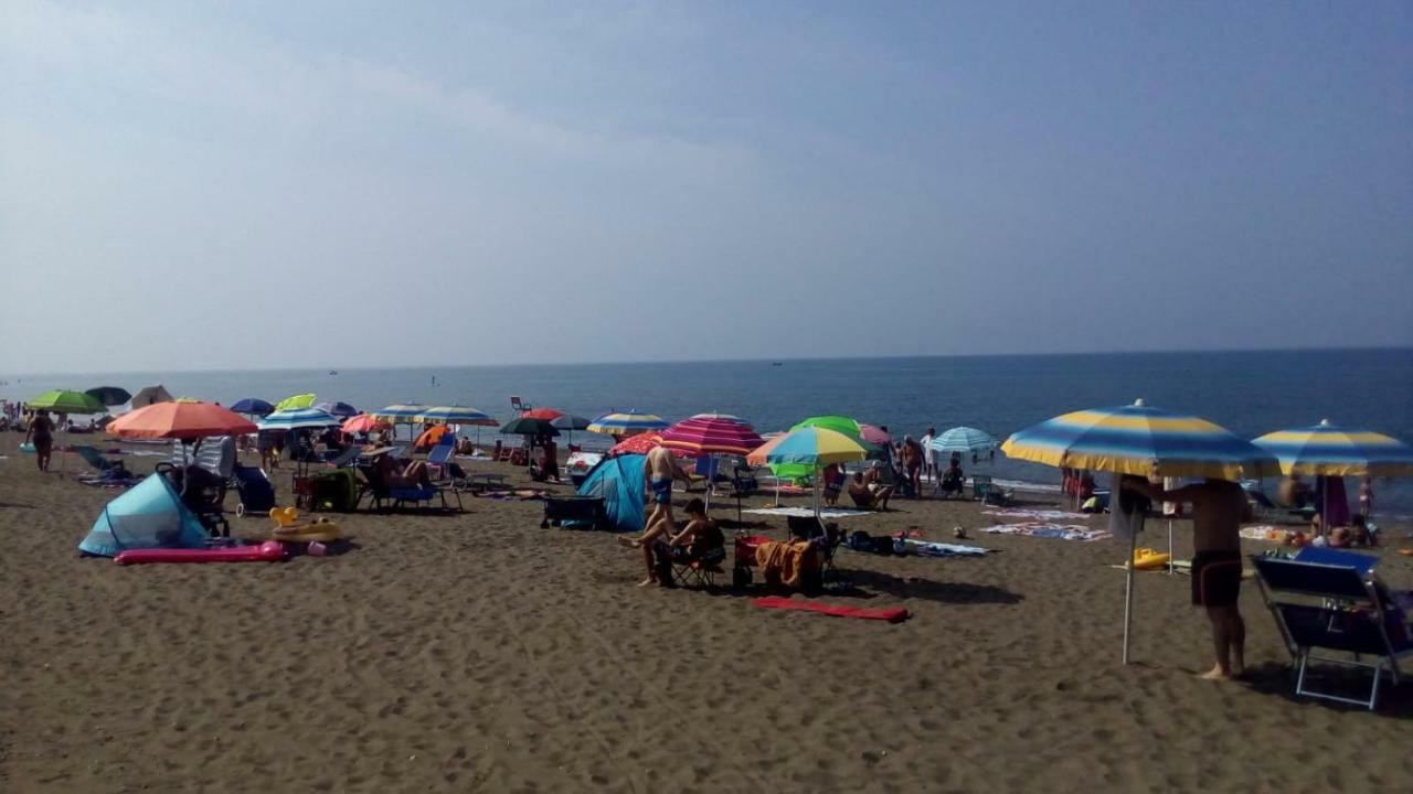 Le Esperidi Camping Ecoresort Marina Di Bibbona Exteriér fotografie